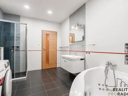Prodej domu 137 m², pozemek 1000 m²