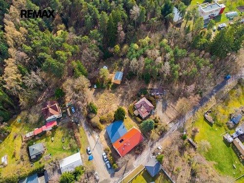 Prodej stavebního pozemku 1079 m²