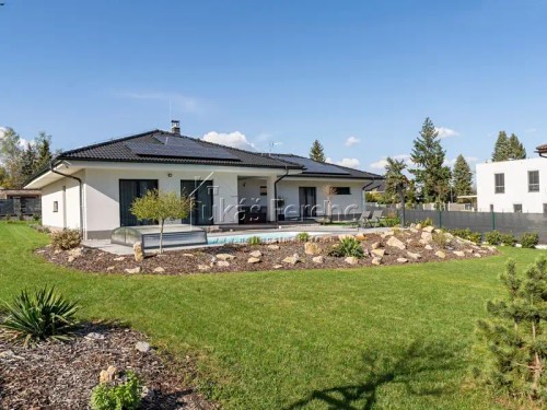 Prodej domu 221 m², pozemek 1950 m²