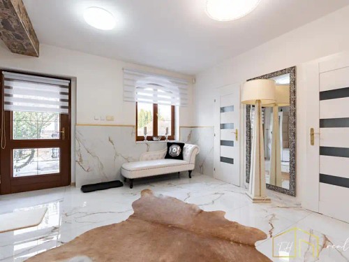 Prodej domu 400 m², pozemek 1728 m²