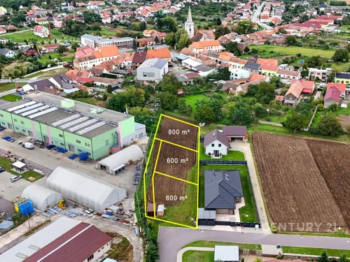 Prodej stavebního pozemku 800 m²