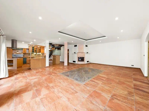 Prodej domu 295 m², pozemek 2077 m²