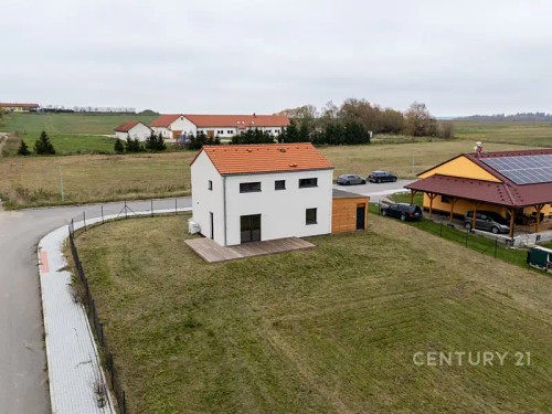 Prodej domu 122 m², pozemek 1048 m²