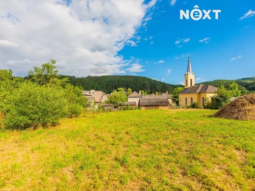 Prodej stavebního pozemku 1060 m²