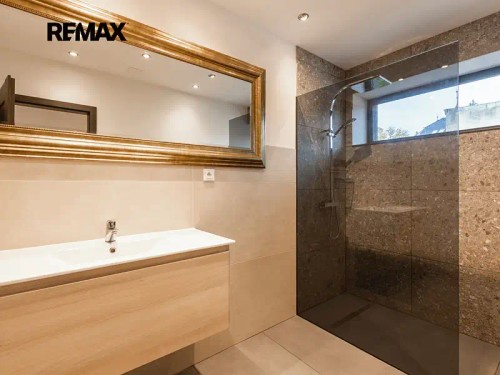 Prodej domu 330 m², pozemek 600 m²
