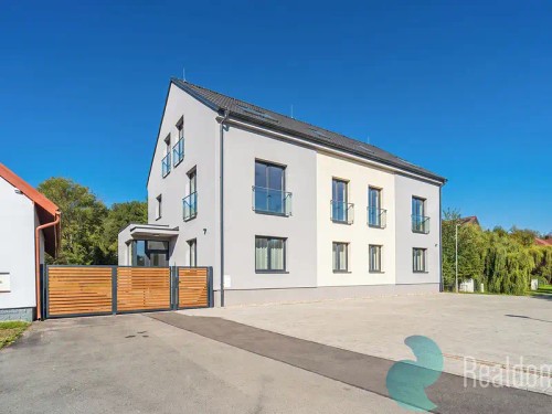 Prodej domu 550 m², pozemek 807 m²