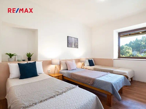 Prodej domu 770 m², pozemek 9150 m²