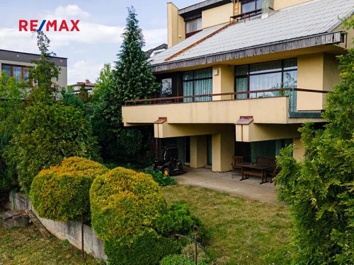 Prodej domu 260 m², pozemek 2300 m²