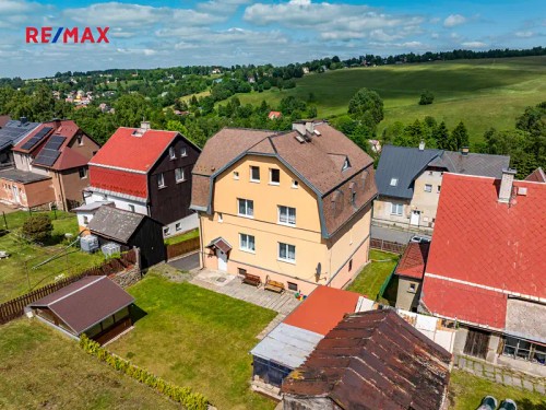 Prodej domu 328 m², pozemek 758 m²