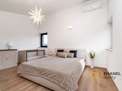 Prodej domu 351 m², pozemek 1603 m²