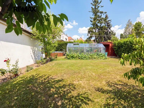 Prodej domu 385 m², pozemek 199 m²