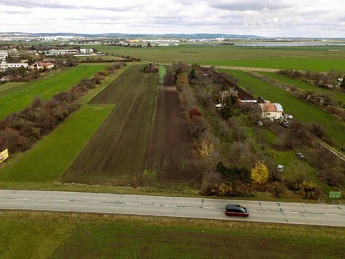 Prodej stavebního pozemku 2814 m²