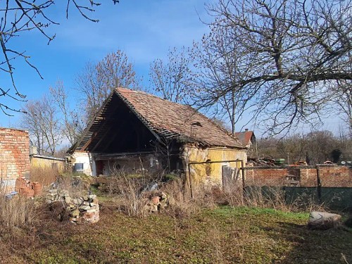 Prodej stavebního pozemku 1628 m²