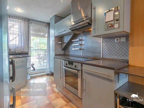 Prodej domu 226 m², pozemek 1 m²