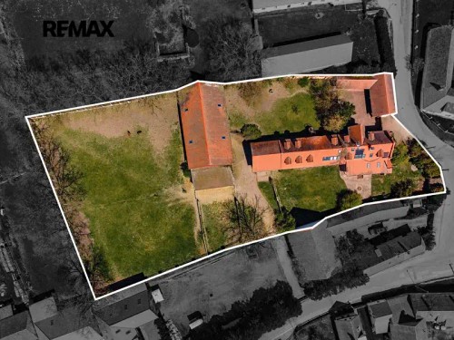 Prodej domu 372 m², pozemek 5995 m²
