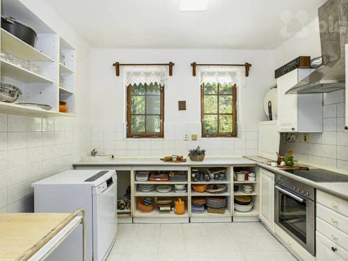 Prodej domu 280 m², pozemek 1170 m²