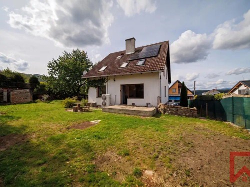 Prodej domu 240 m², pozemek 900 m²