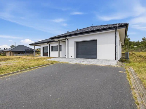 Prodej domu 202 m², pozemek 1229 m²