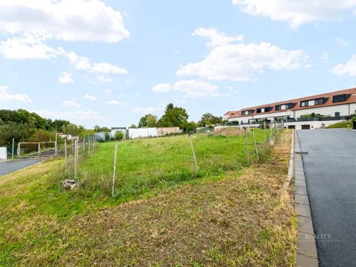 Prodej stavebního pozemku 793 m²
