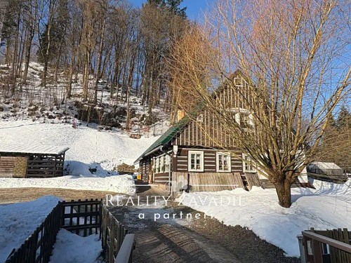Prodej chalupy 270 m², pozemek 1746 m²
