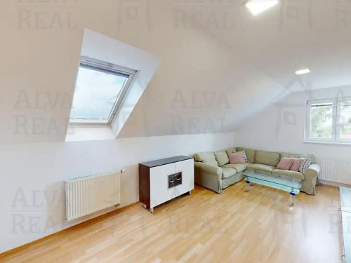Prodej domu 366 m², pozemek 792 m²