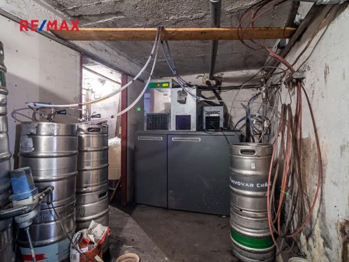 Prodej domu 560 m², pozemek 887 m²