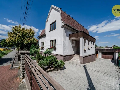 Prodej domu 250 m², pozemek 1479 m²