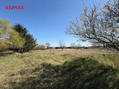 Prodej stavebního pozemku 2978 m²