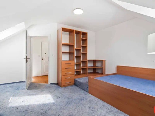 Prodej domu 400 m², pozemek 529 m²