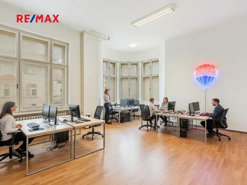 Prodej vily 600 m², pozemek 1114 m²