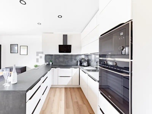 Prodej bytu 4+kk 112 m²