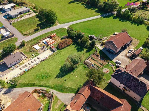 Prodej stavebního pozemku 856 m²