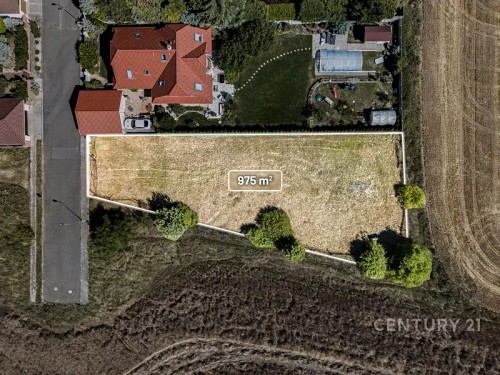 Prodej stavebního pozemku 975 m²