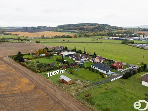 Prodej stavebního pozemku 1089 m²