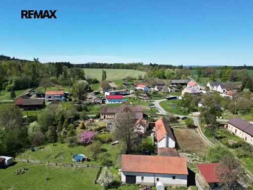 Prodej zemědělské usedlosti 725 m², pozemek 7880 m²