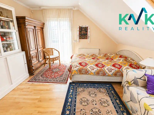 Prodej domu 250 m², pozemek 992 m²