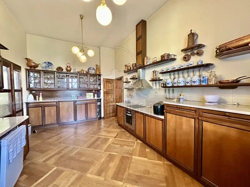 Prodej domu 553 m², pozemek 1727 m²