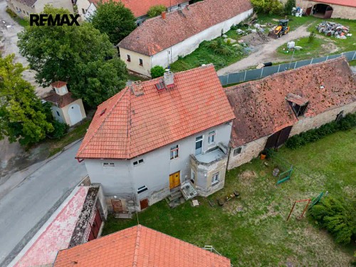 Prodej domu 300 m², pozemek 1898 m²