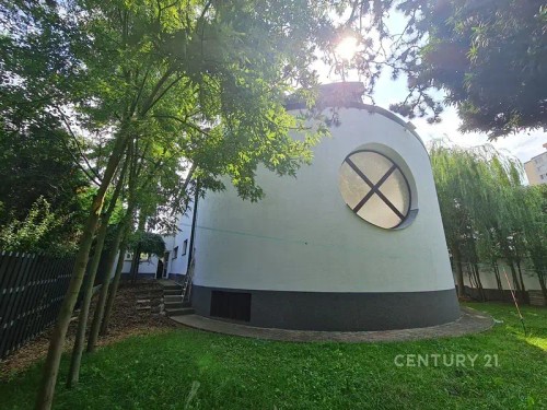 Prodej domu 972 m², pozemek 691 m²