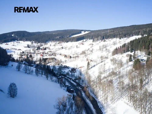 Prodej stavebního pozemku 7007 m²