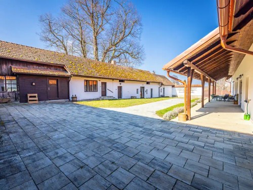 Prodej zemědělské usedlosti 395 m², pozemek 6536 m²