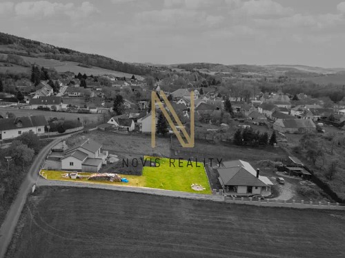 Prodej stavebního pozemku 698 m²