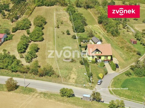 Prodej stavebního pozemku 1992 m²