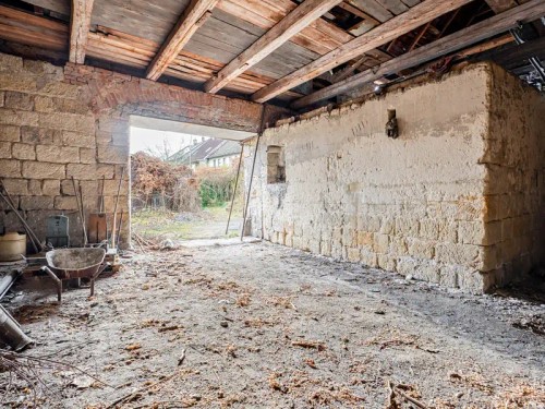 Prodaná  zemědělská usedlost 230 m², pozemek 614 m²