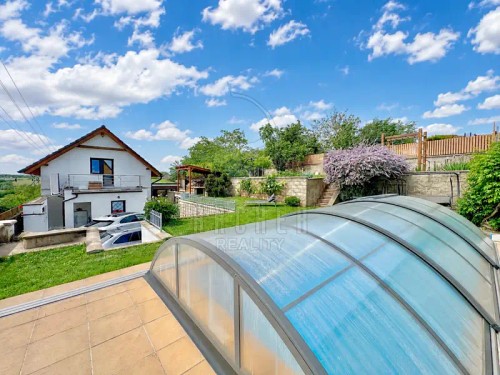 Prodej domu 159 m², pozemek 1110 m²