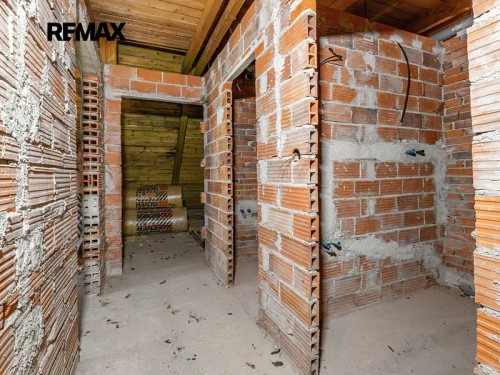 Prodej domu 533 m², pozemek 2105 m²