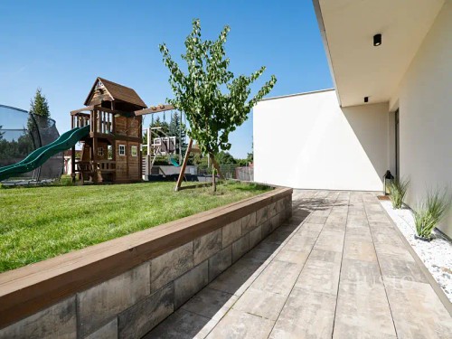Prodej domu 349 m², pozemek 1385 m²