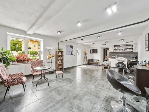 Prodej domu 932 m², pozemek 1353 m²