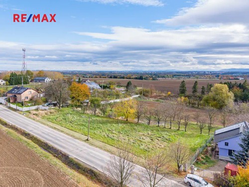 Prodej stavebního pozemku 1353 m²