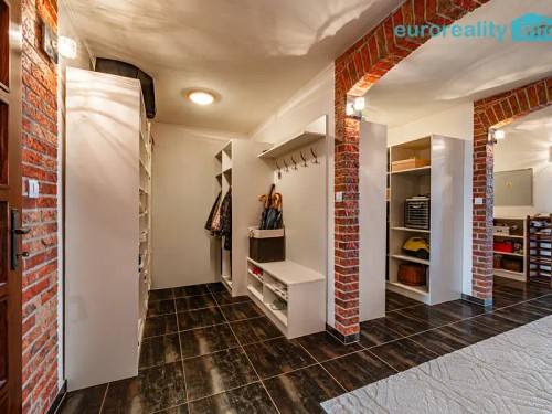 Prodej domu 274 m², pozemek 627 m²